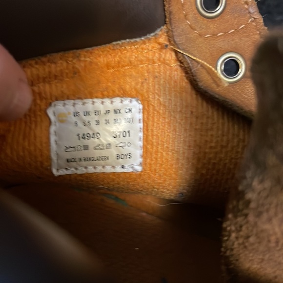 Timberland
Undefeated x Bape 6 Inch Boot - Picture 7 of 7